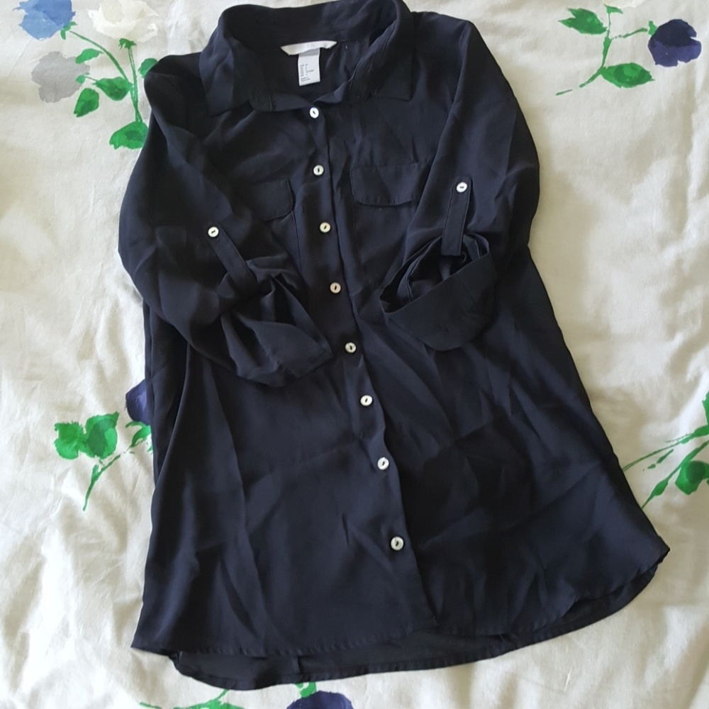 H&M women's button down blouse